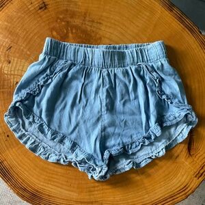 NWOT BLUE STEEL chambray ruffle pull on shorts size small